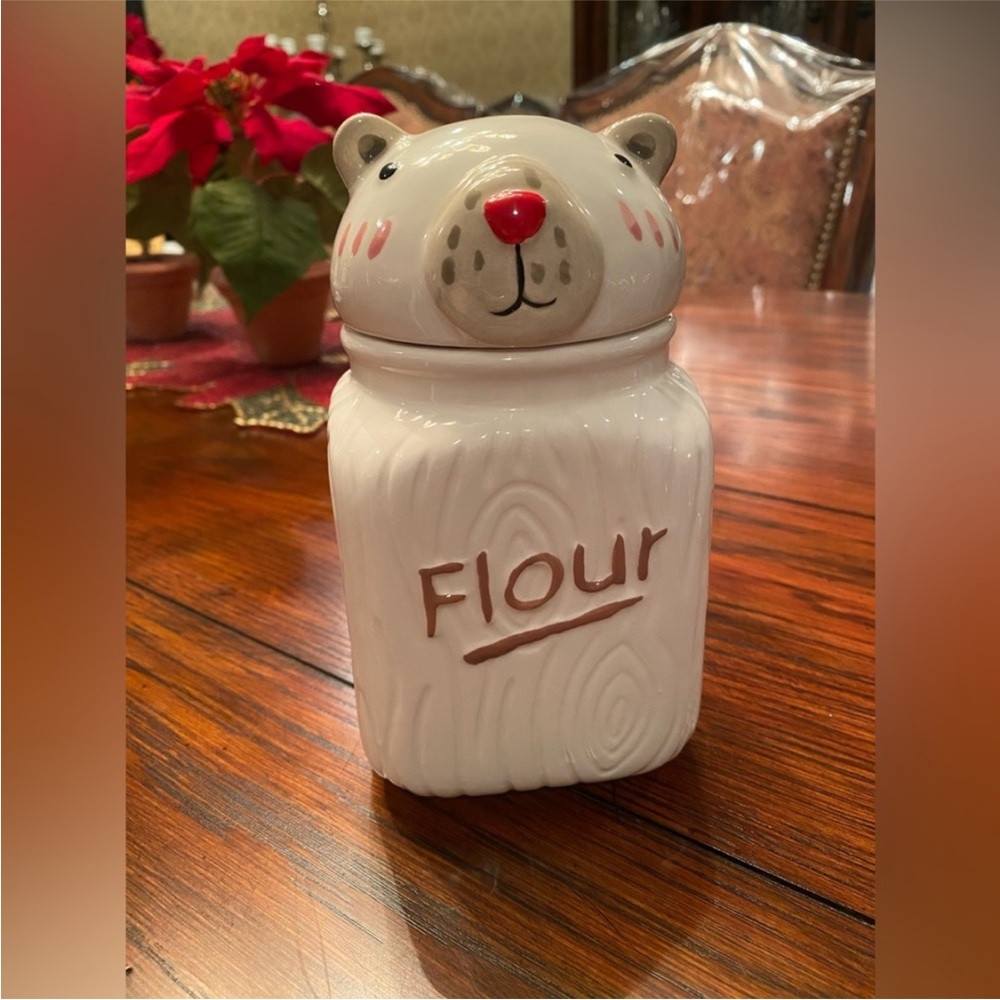NWOT Flour Bear Jar